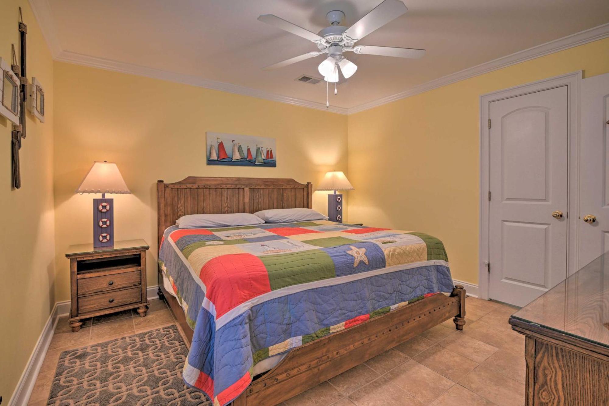 Charming Bermuda Bay Hideaway With Game Room! Мертл-Біч Екстер'єр фото